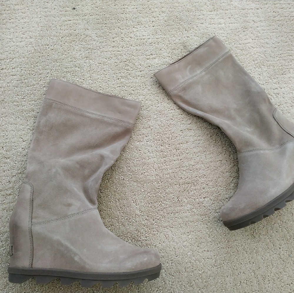 New Sorel Nubuck Leather Mid wedge boots  7 38